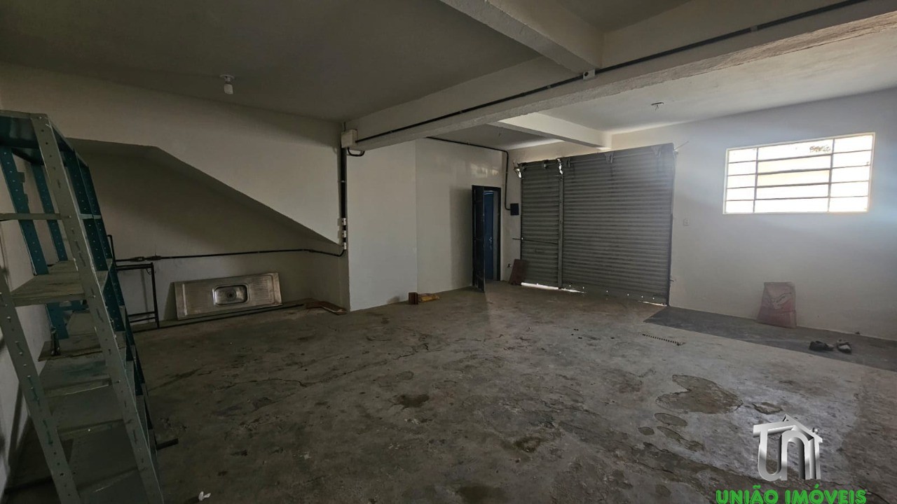 Sobrado para Locação em Bragança Paulista-SP, Bairro Matadouro 2 Quartos, 1 Sala, 1 Banheiro Venha Conhecer Seu Novo Lar!