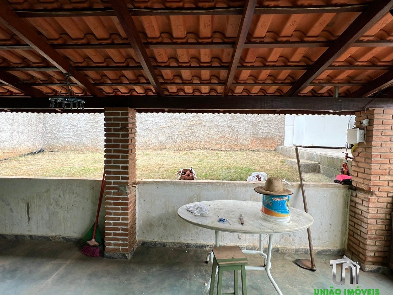 Chácara com casa e piscina em bragança paulista-sp: 2 quarto