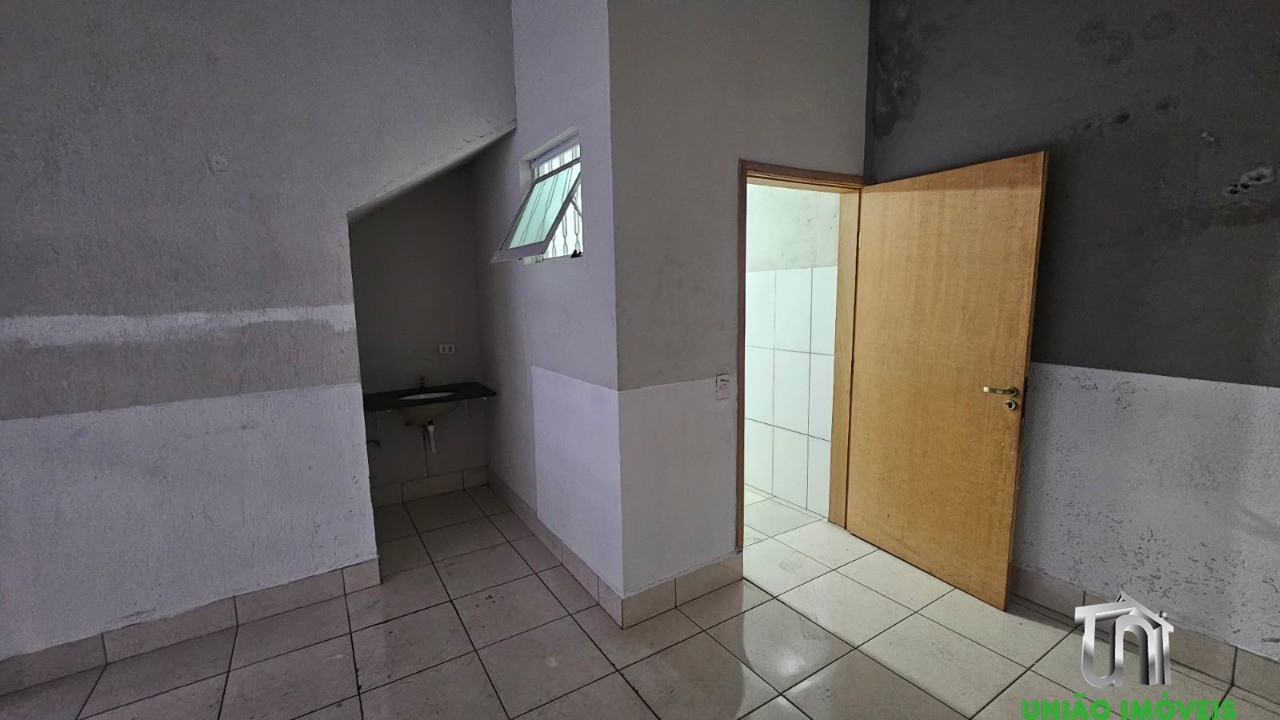Sobrado à venda em bragança paulista-sp: espaço, conforto e 