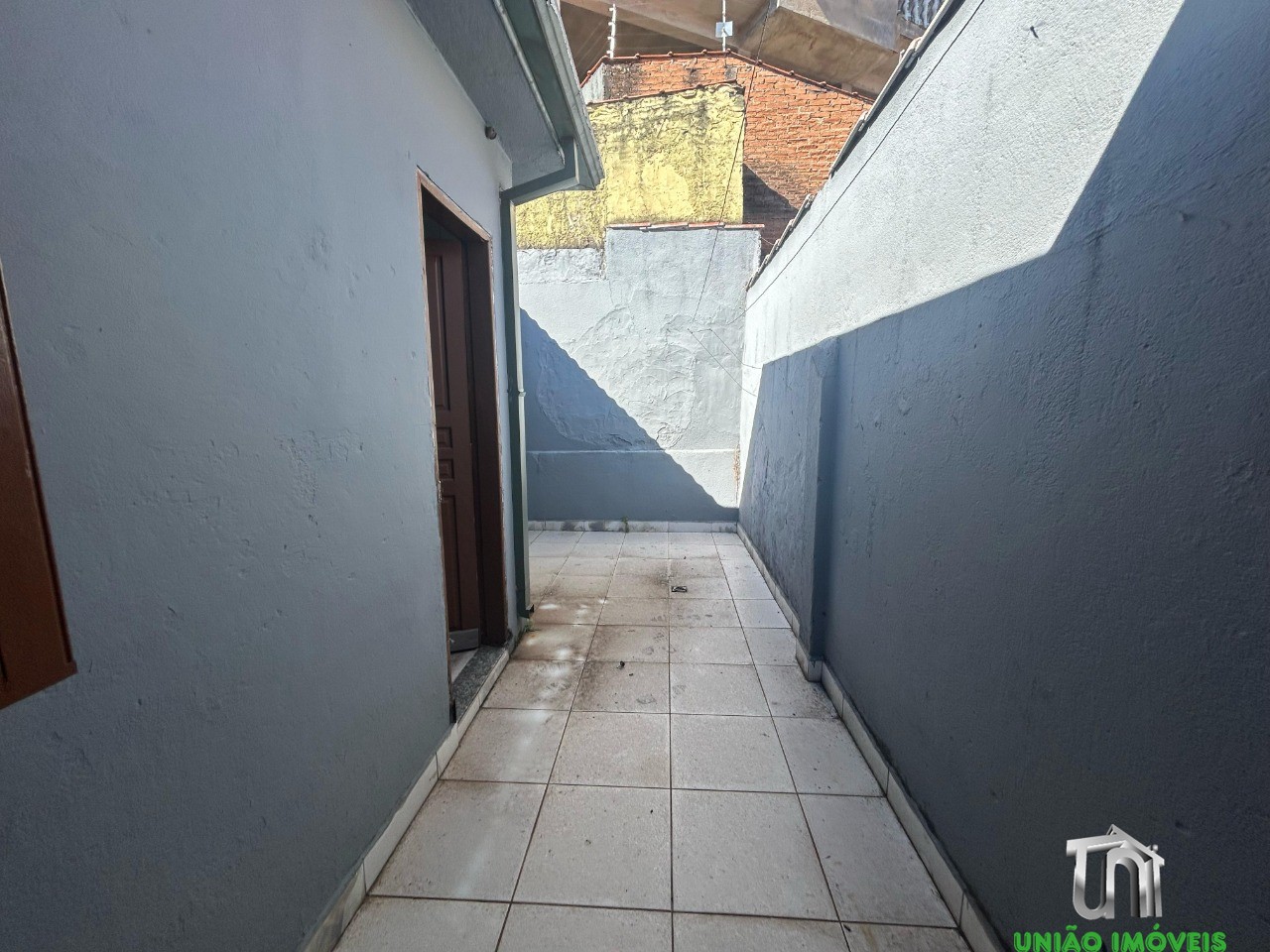 Sobrado à venda em bragança paulista-sp: espaço, conforto e 