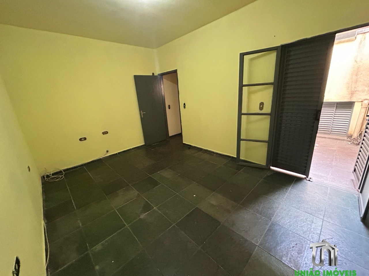 Casa para Locação: Encante-se com esta Residência de 2 Quartos na Vila David, Bragança Paulista-SP!