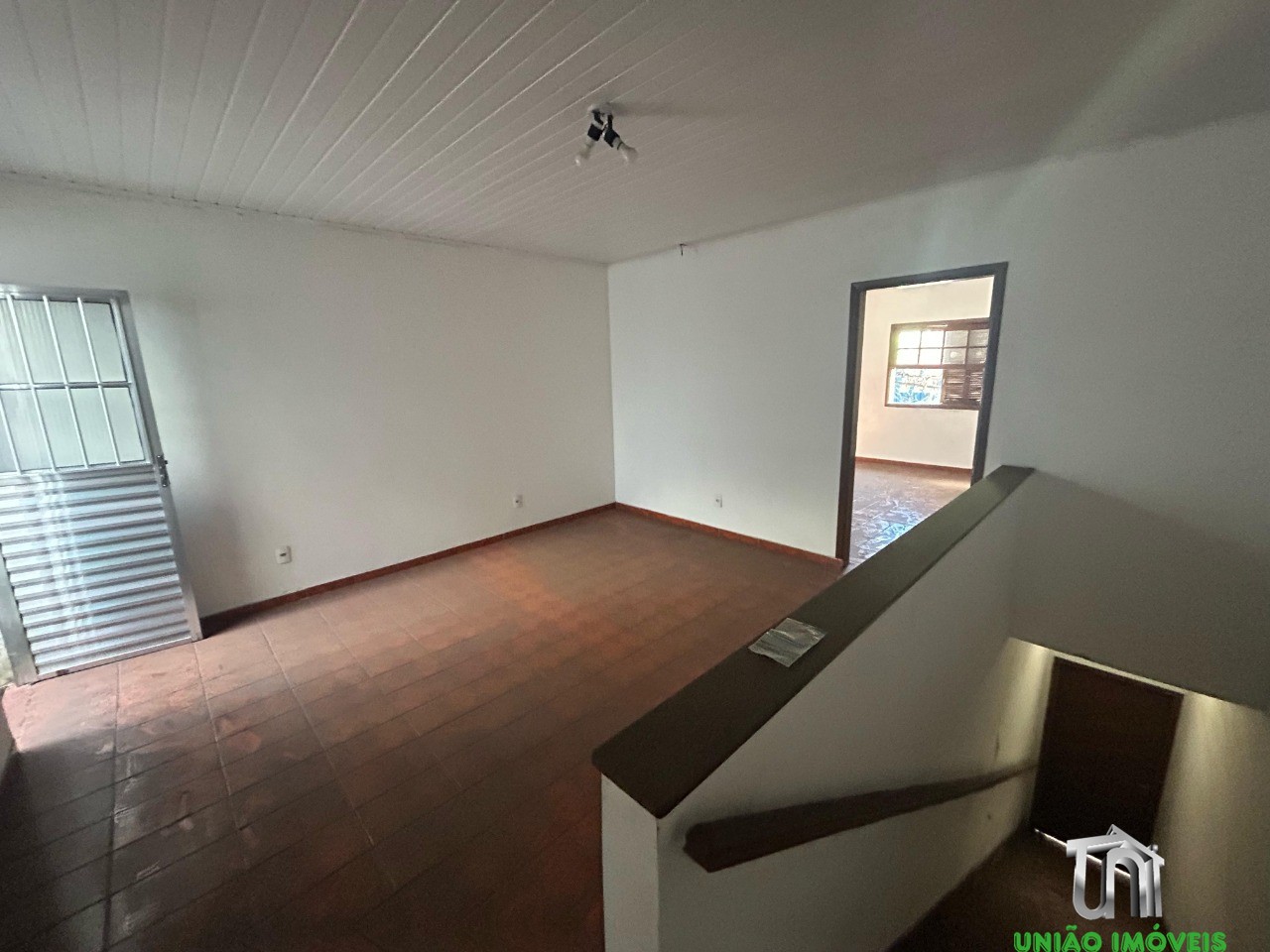 Sobrado à venda em bragança paulista-sp: espaço, conforto e 
