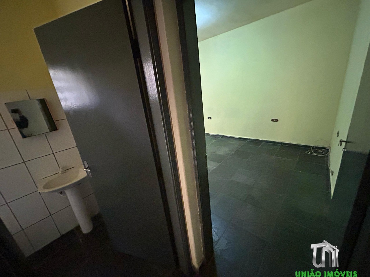 Casa para Locação: Encante-se com esta Residência de 2 Quartos na Vila David, Bragança Paulista-SP!
