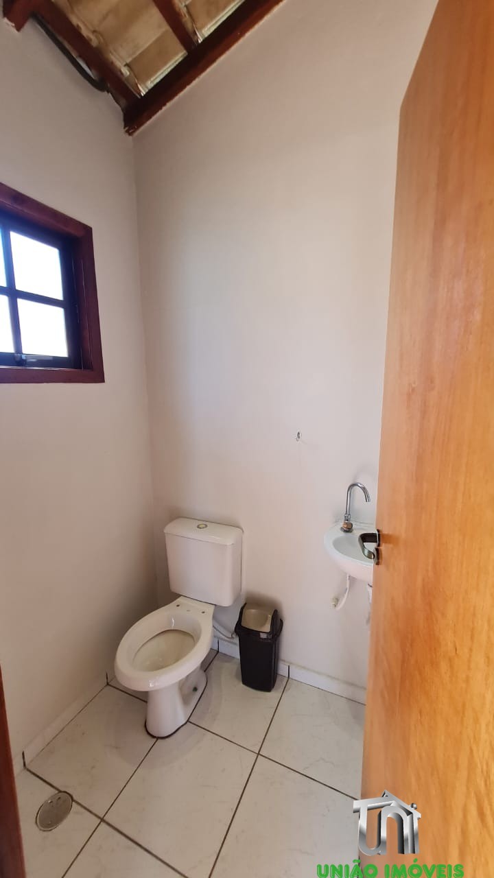 Casa à Venda no Residencial das Ilhas em Braganca Paulista-SP: 3 Suítes, 1 Sala, 5 Banheiros no total, 4 Vagas de Garagem!
