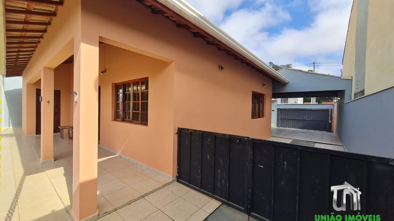 Casa à venda no residencial das ilhas em braganca paulista-s
