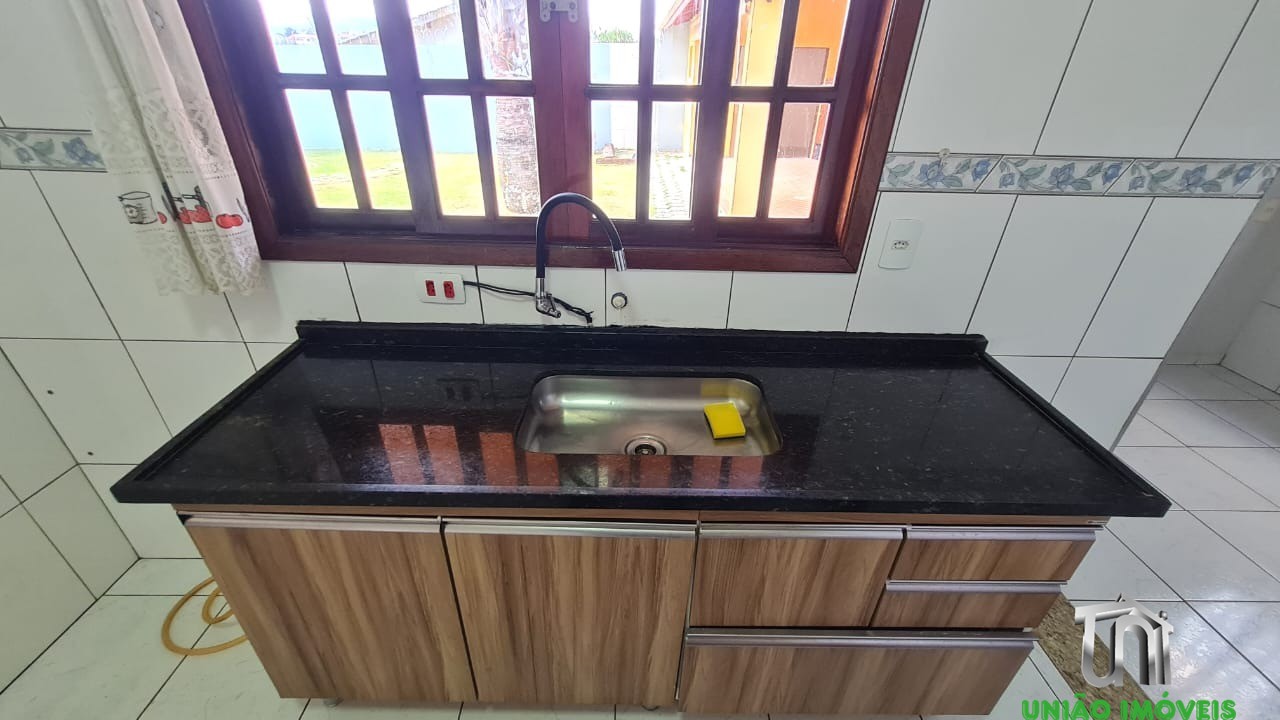 Casa à Venda no Residencial das Ilhas em Braganca Paulista-SP: 3 Suítes, 1 Sala, 5 Banheiros no total, 4 Vagas de Garagem!