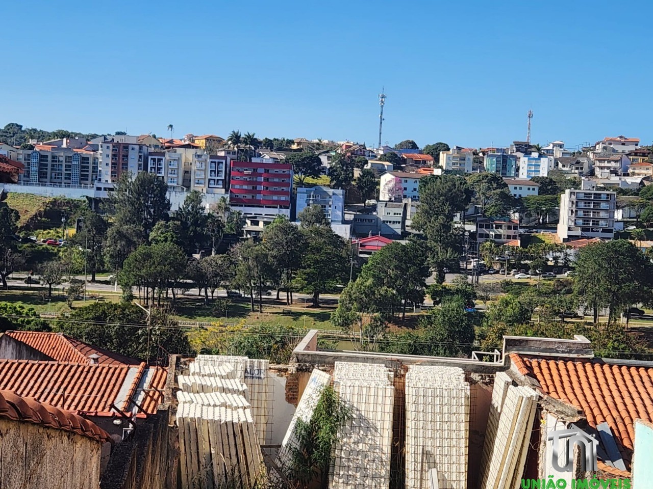 Terreno, 180 m² - Foto 1