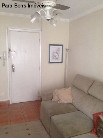 Apartamento à venda com 3 quartos, 70m² - Foto 2