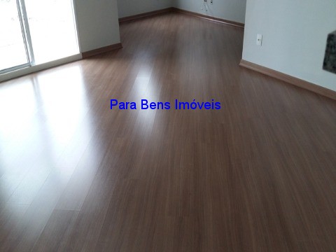 Apartamento à venda com 2 quartos, 60m² - Foto 1