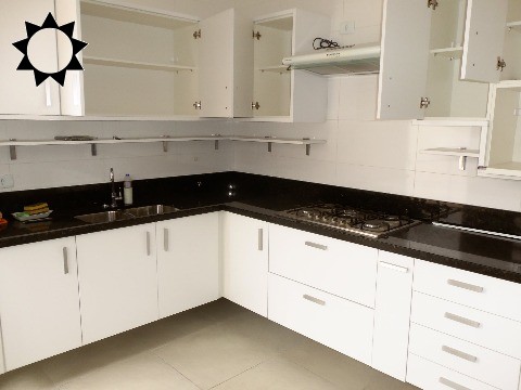 Casa, 2 quartos, 270 m² - Foto 1