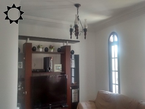Casa, 3 quartos, 190 m² - Foto 1