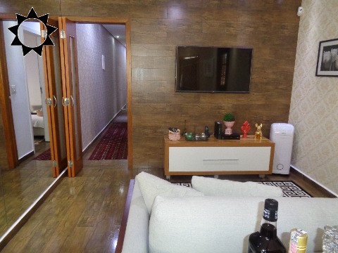 Casa, 4 quartos, 235 m² - Foto 1