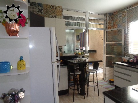 Casa, 4 quartos, 235 m² - Foto 26