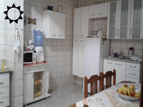 Casa, 2 quartos, 200 m² - Foto 1