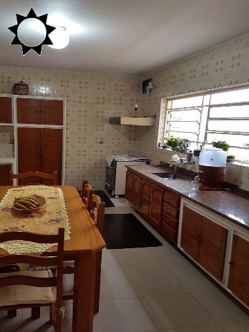 Casa, 3 quartos, 215 m² - Foto 11
