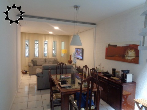 Casa, 3 quartos, 253 m² - Foto 1