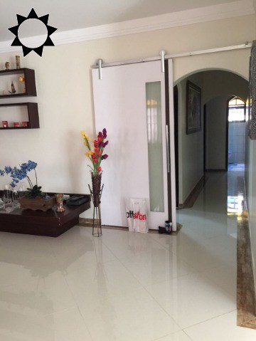 Casa, 3 quartos, 319 m² - Foto 1