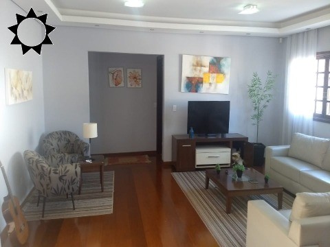 Casa, 3 quartos, 181 m² - Foto 1
