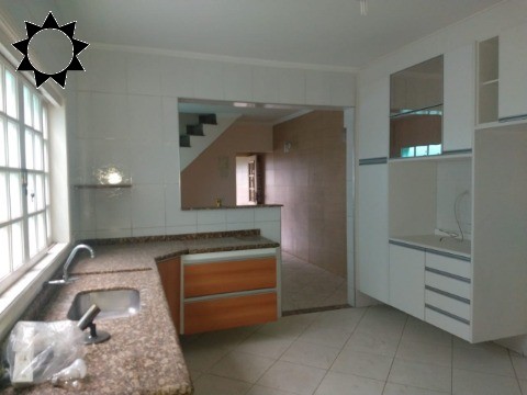 Casa, 3 quartos, 240 m² - Foto 11