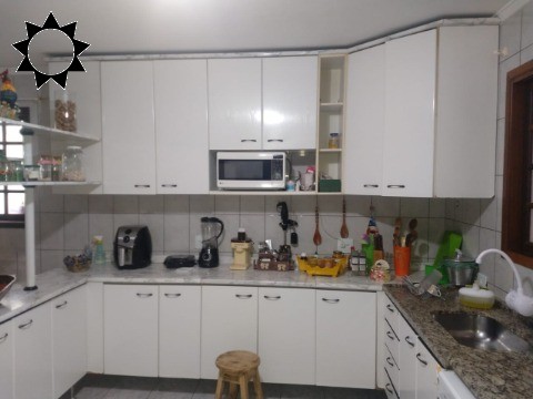 Casa, 3 quartos, 236 m² - Foto 4