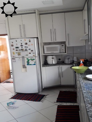 Casa, 4 quartos, 240 m² - Foto 22