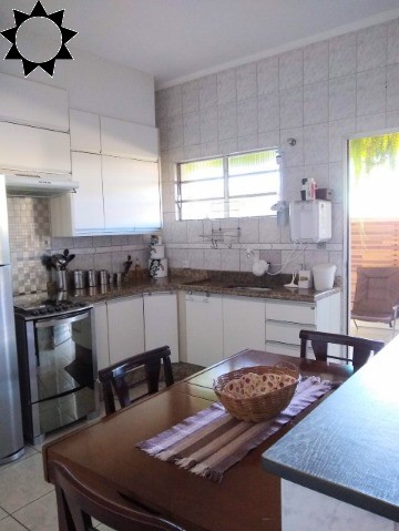 Casa, 3 quartos, 157 m² - Foto 1