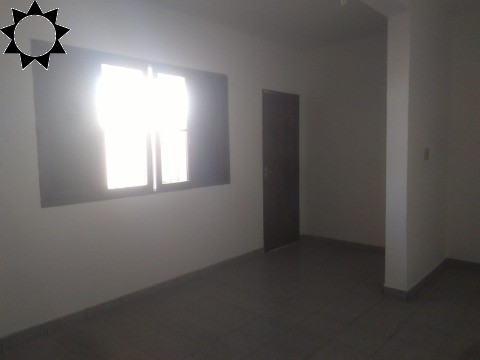 Casa, 2 quartos, 238 m² - Foto 1