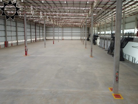 Depósito-Galpão, 1650 m² - Foto 1