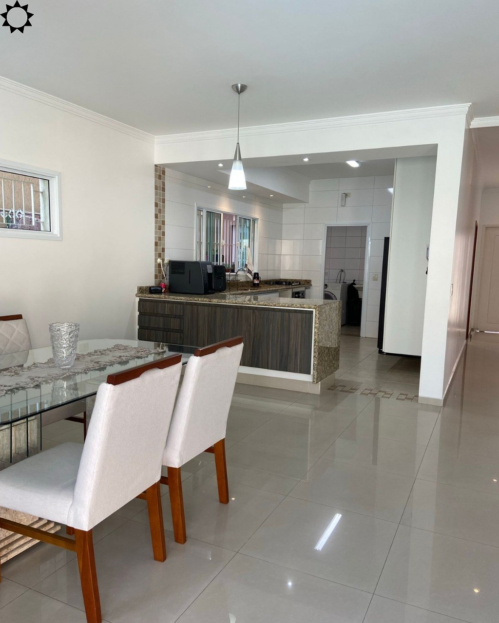 Casa, 3 quartos, 240 m² - Foto 1