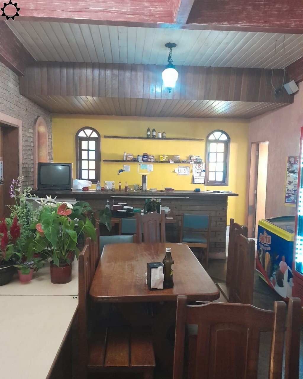 Casa, 2 quartos, 300 m² - Foto 1