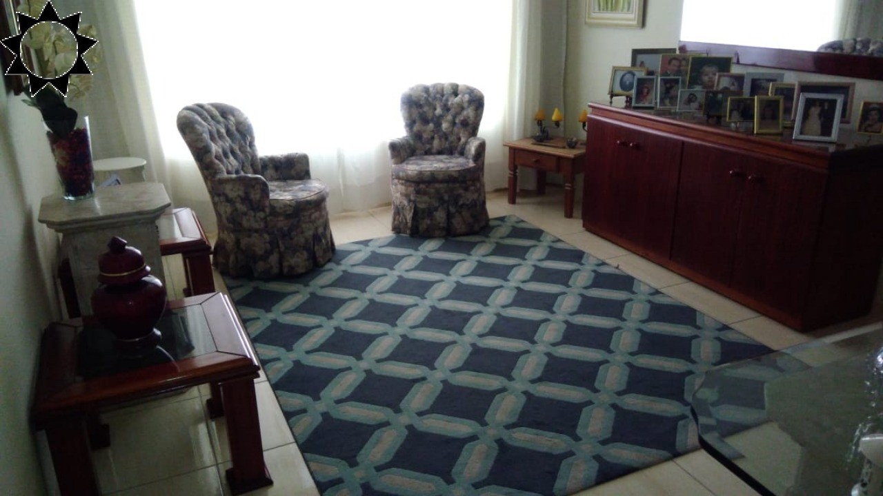 Casa, 3 quartos, 126 m² - Foto 1