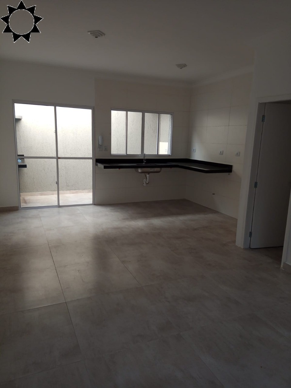 Casa, 2 quartos, 67 m² - Foto 1