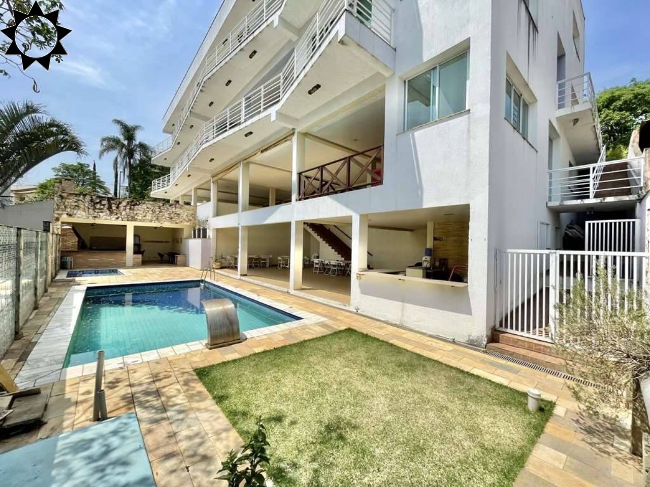 Casa, 6 quartos, 1200 m² - Foto 1