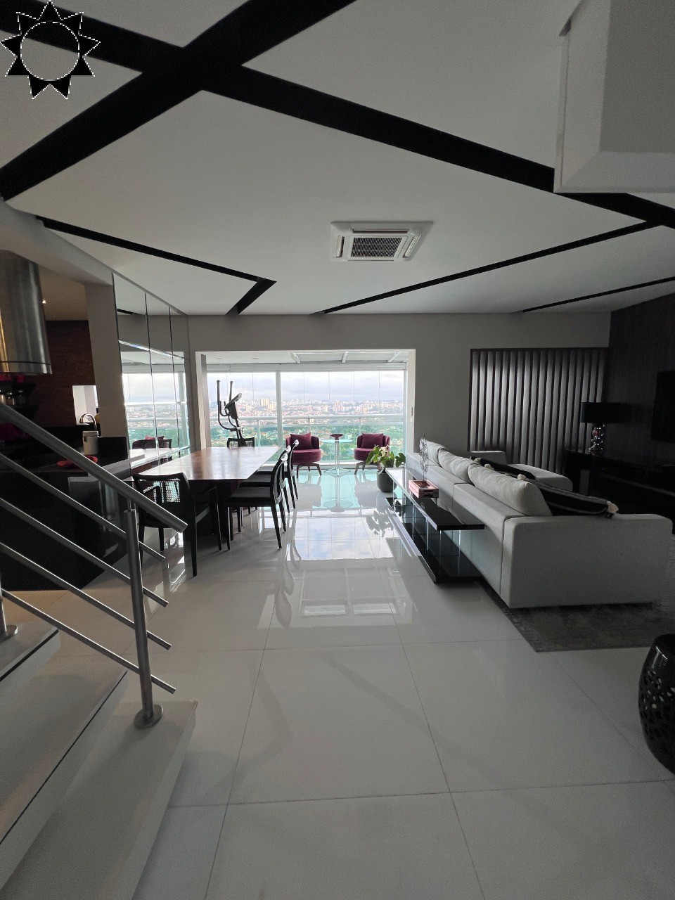 Cobertura, 3 quartos, 243 m² - Foto 1