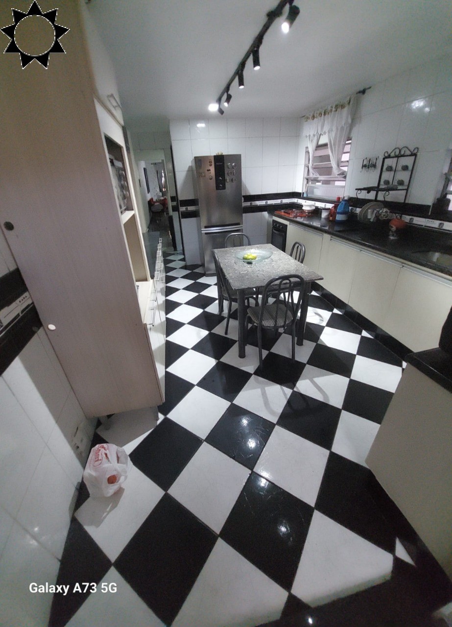 Casa, 4 quartos, 204 m² - Foto 14