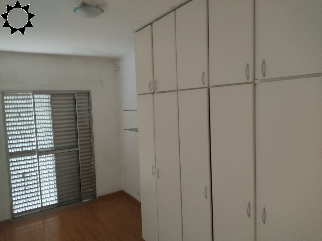 Casa, 6 quartos, 280 m² - Foto 1