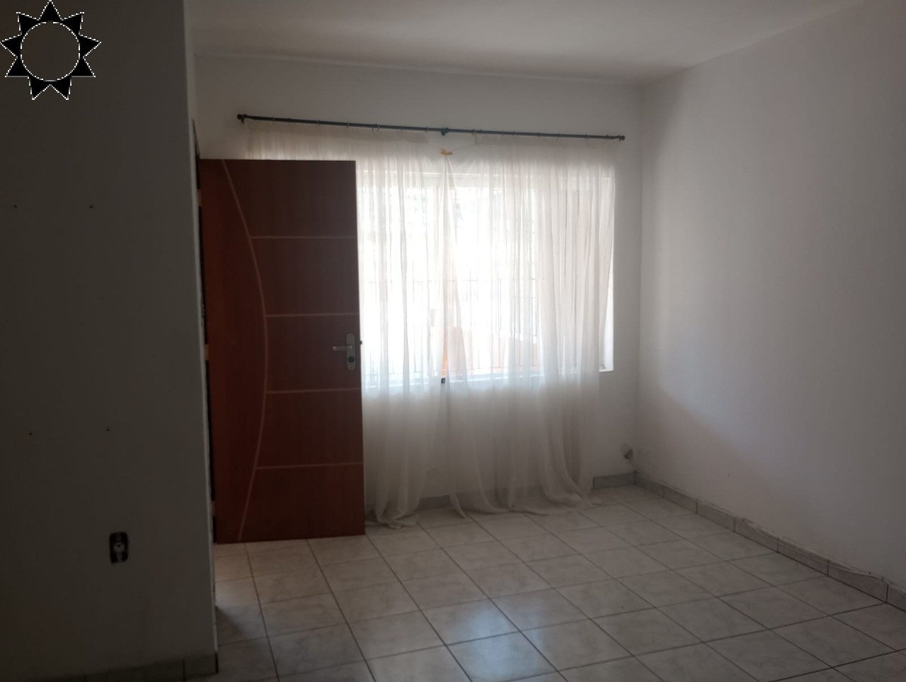 Casa, 3 quartos, 200 m² - Foto 1