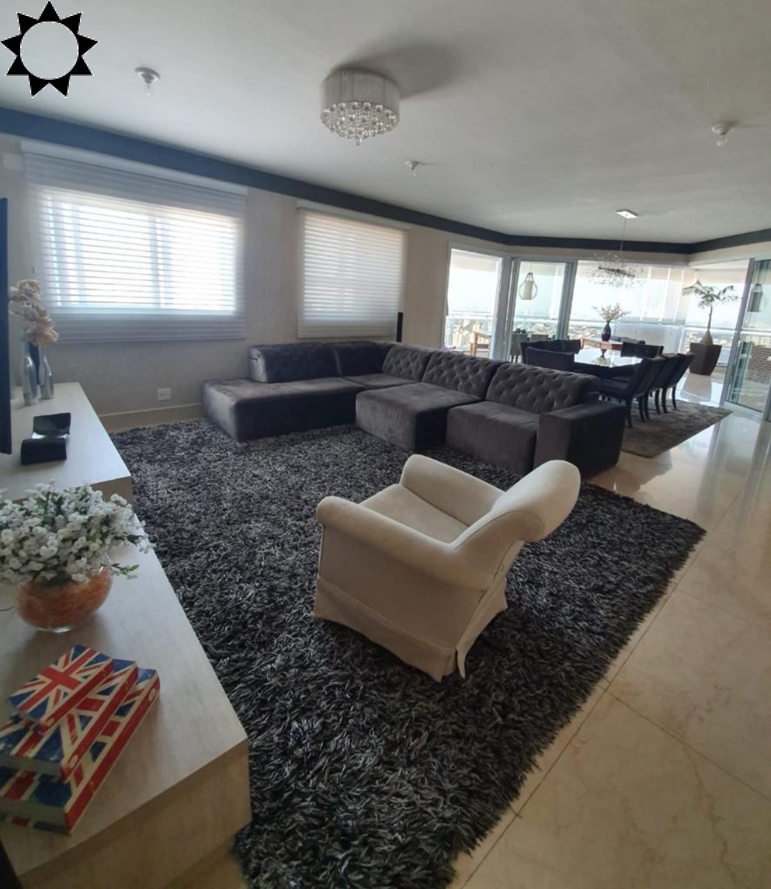 Apartamento, 3 quartos, 202 m² - Foto 1