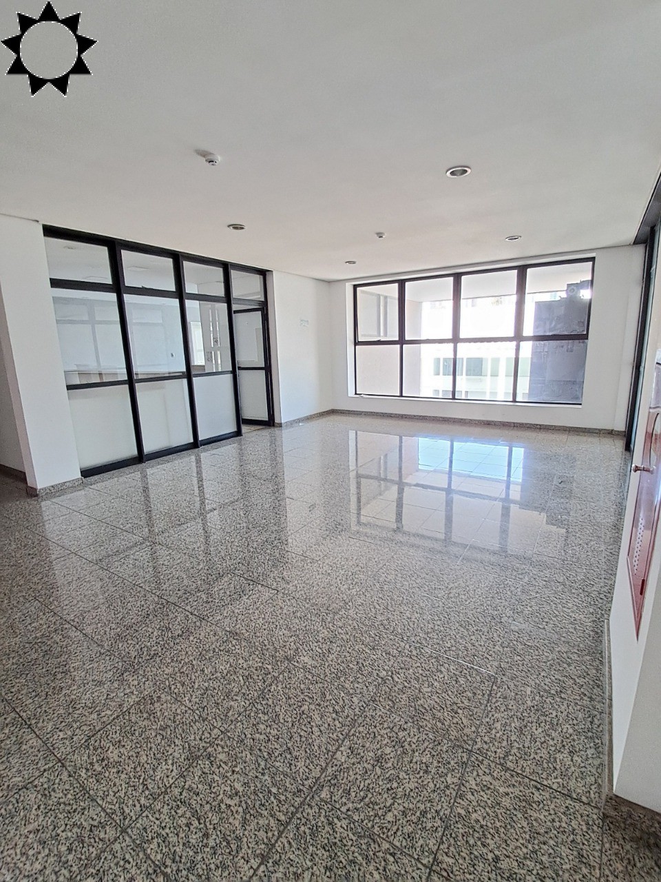 Sala-Conjunto, 206 m² - Foto 1