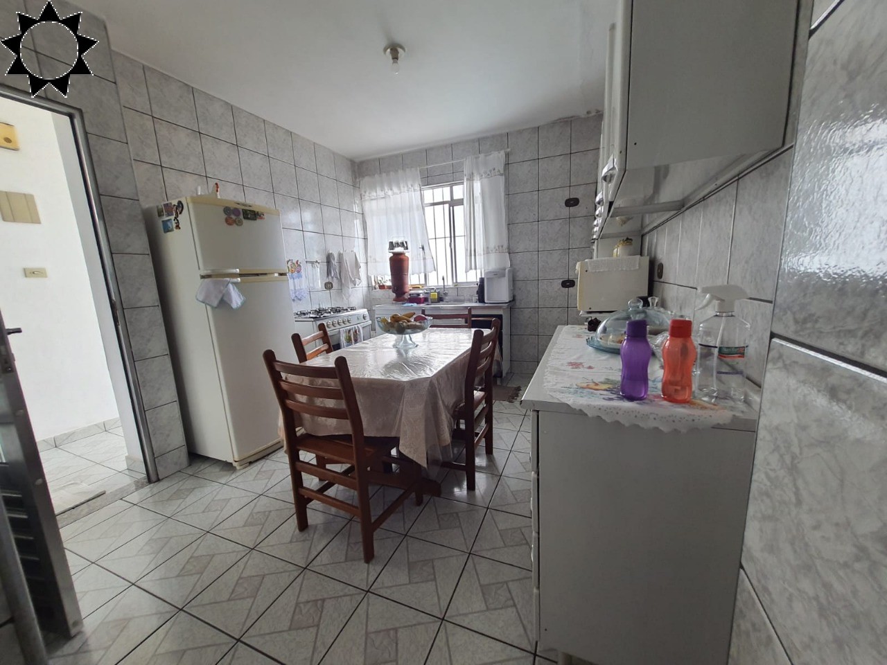 Casa, 3 quartos, 270 m² - Foto 2