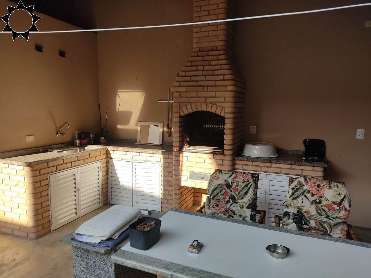 Casa, 3 quartos, 192 m² - Foto 1