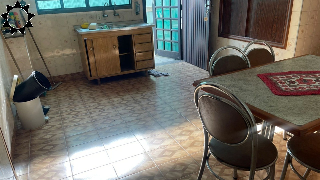Casa, 3 quartos, 221 m² - Foto 22