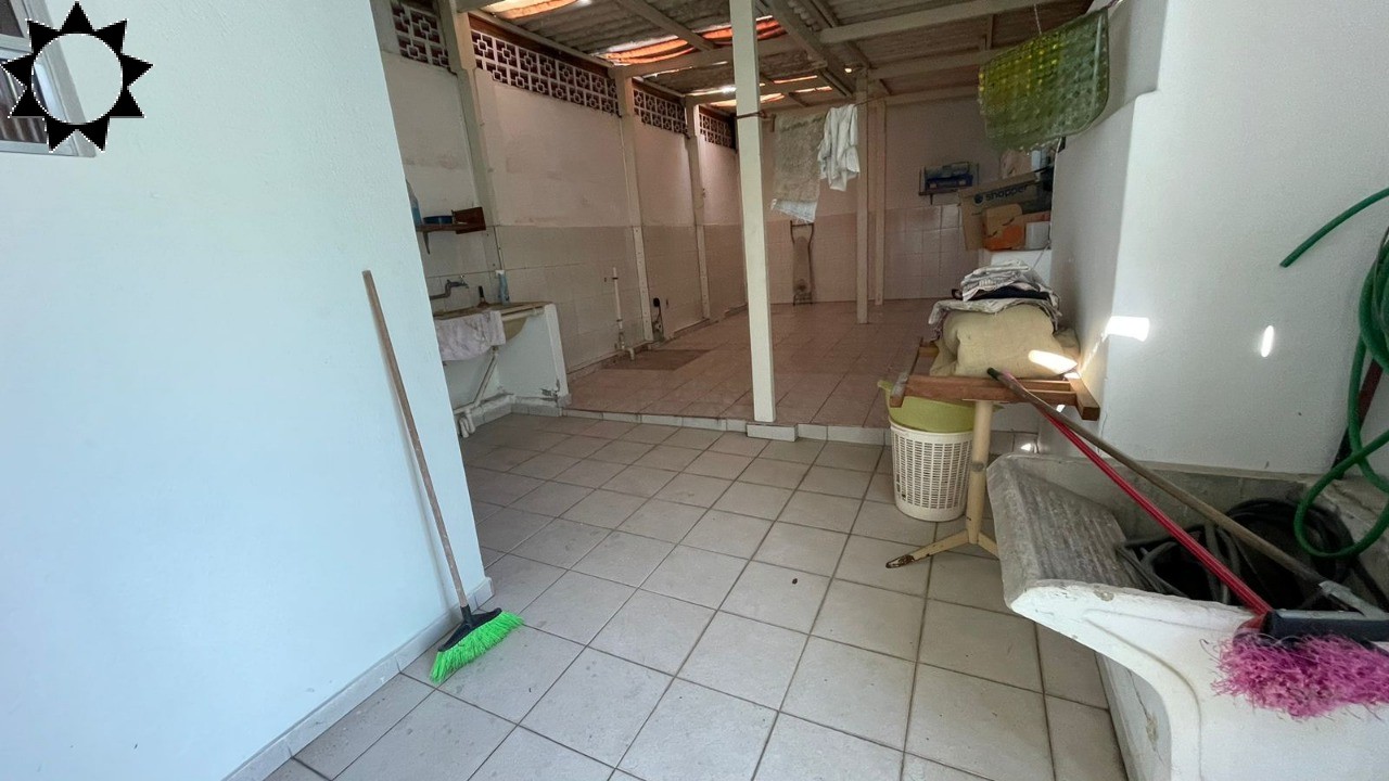 Casa, 3 quartos, 221 m² - Foto 9