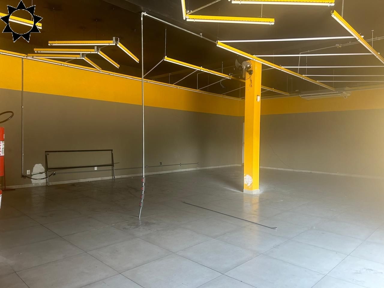 Prédio Inteiro, 328 m² - Foto 1