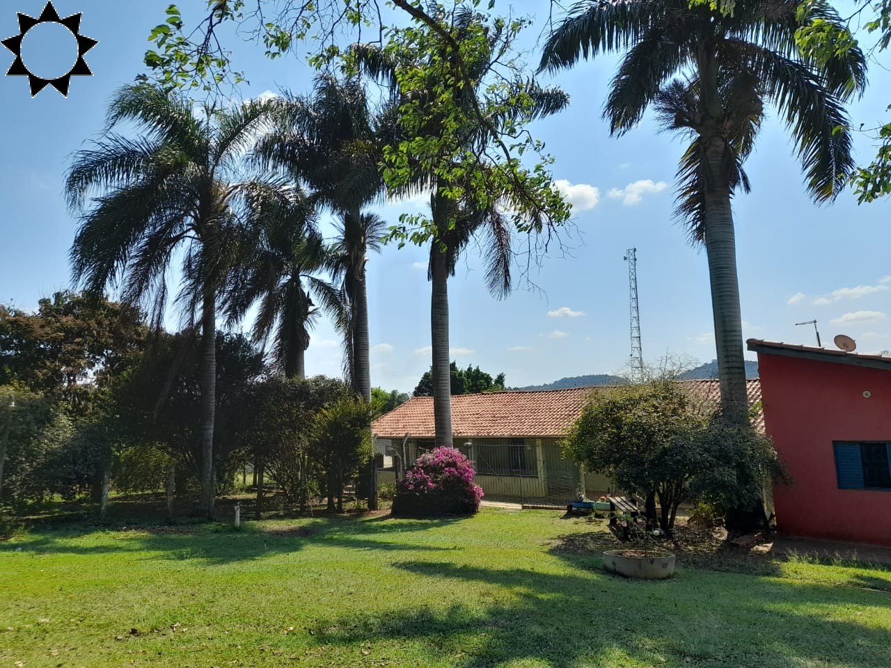Sítio, 4 quartos, 10000 m² - Foto 1