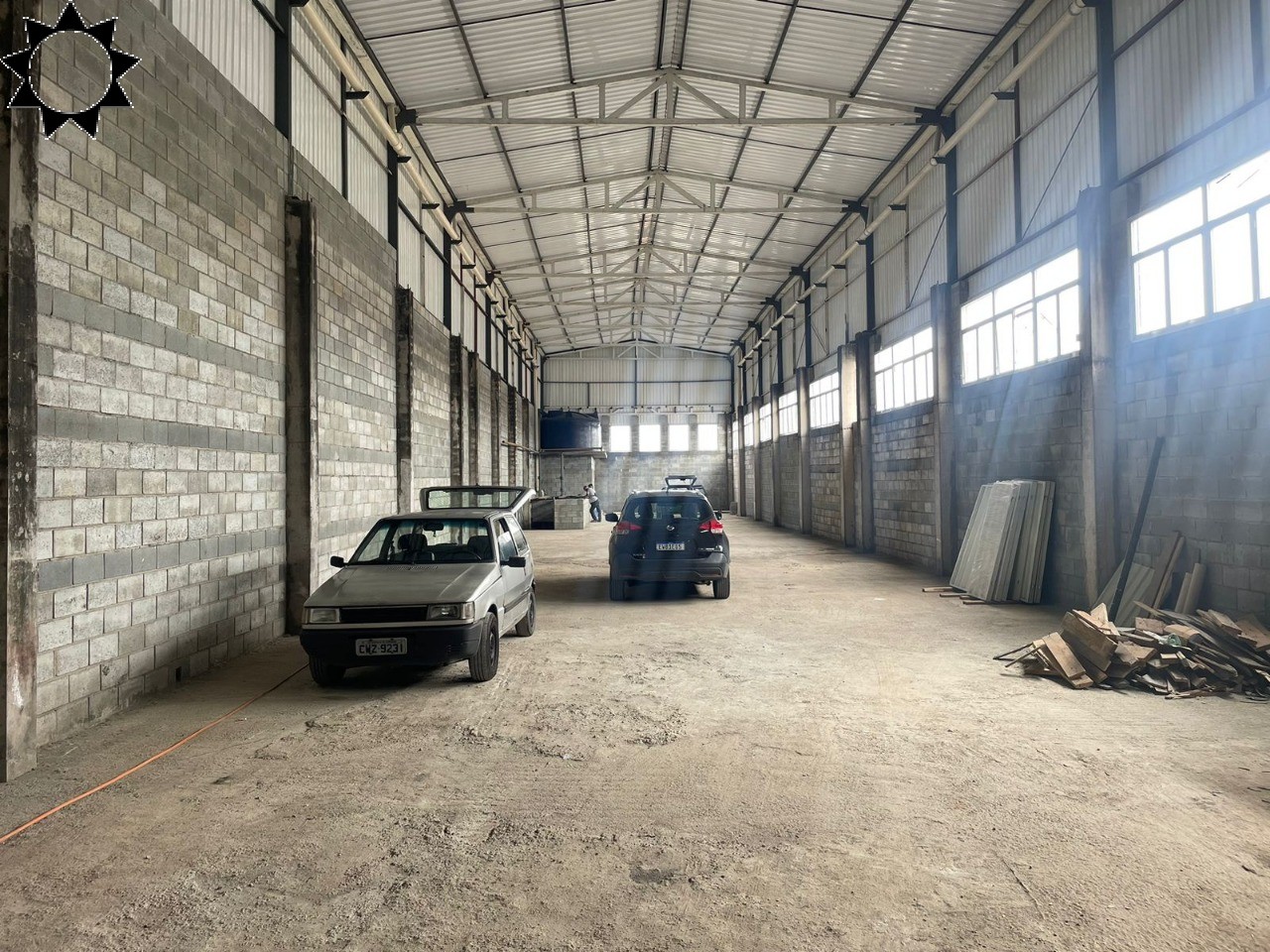Prédio Inteiro, 2068 m² - Foto 1