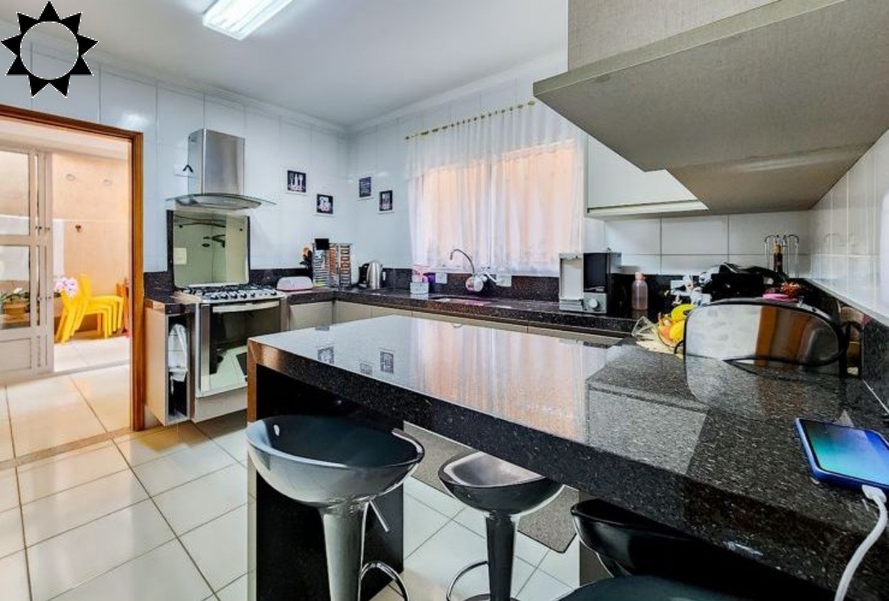 Casa, 3 quartos, 164 m² - Foto 4