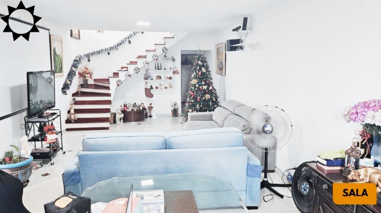 Casa, 3 quartos, 235 m² - Foto 1