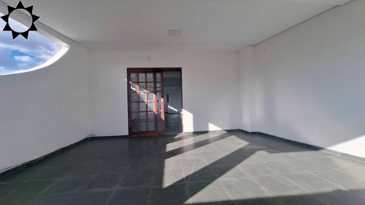 Casa, 3 quartos, 252 m² - Foto 37