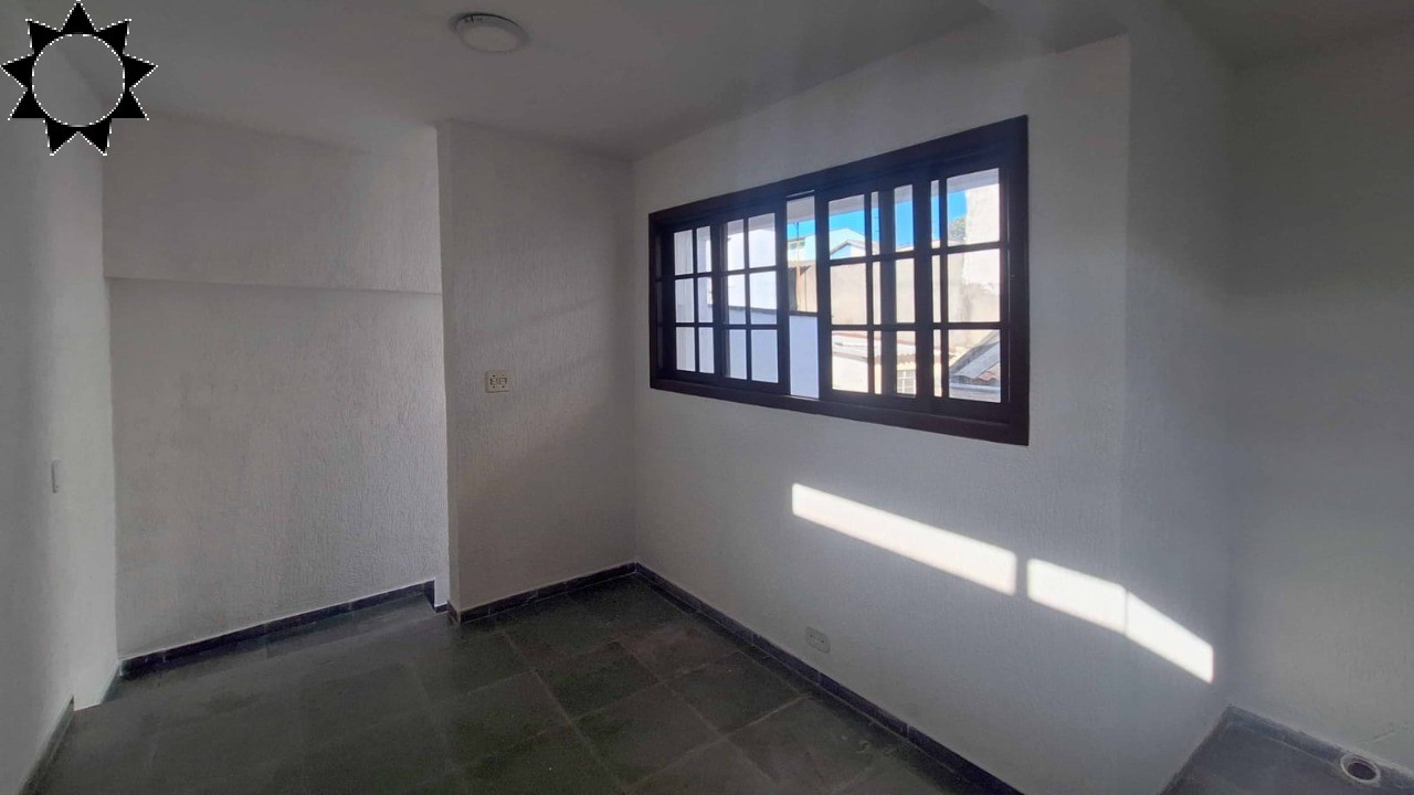 Casa, 3 quartos, 252 m² - Foto 35